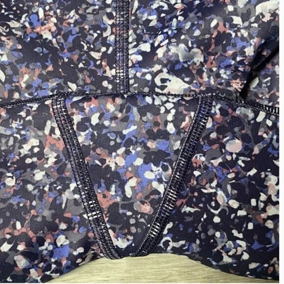 Athleta Printed Mesh Tight Sandstone Navy Purple size 3X - Picture 4 of 6